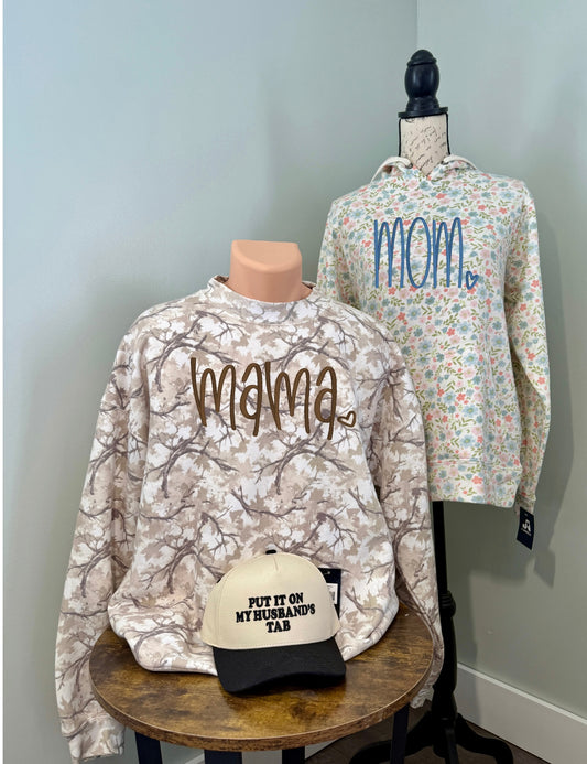 Camouflage crewneck with embroidery